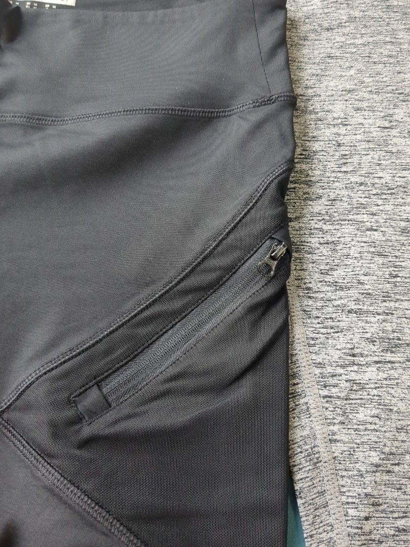 F21 activewear shop