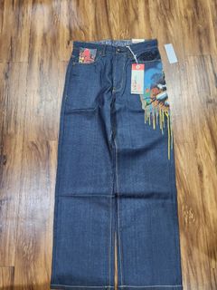 (Category: ) located in . Submitted by rithhthriftz (Listing ID 1318184773, Image 1). Description: .