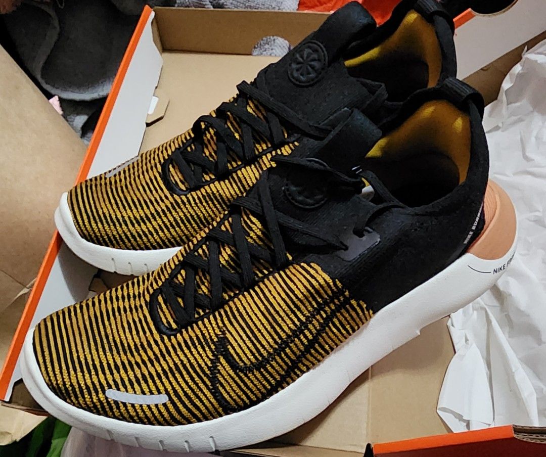 Nike free flyknit sale store