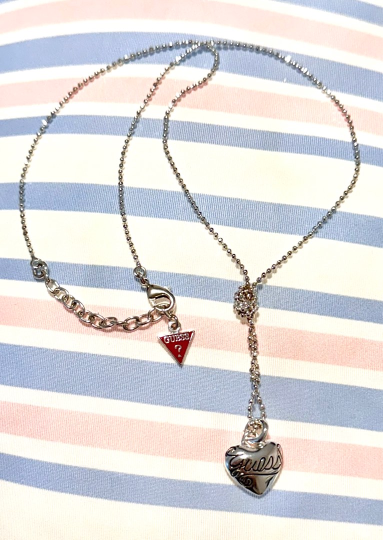 Guess love heart necklace top