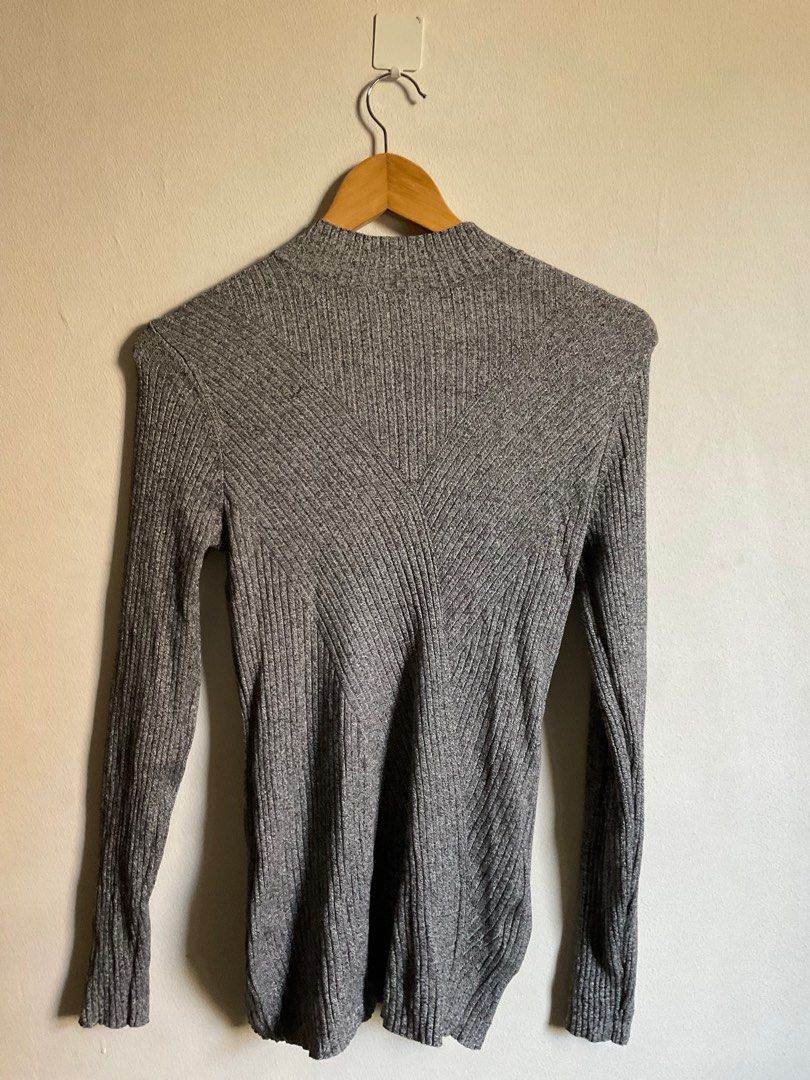 H&m divided sweatshirt hot sale