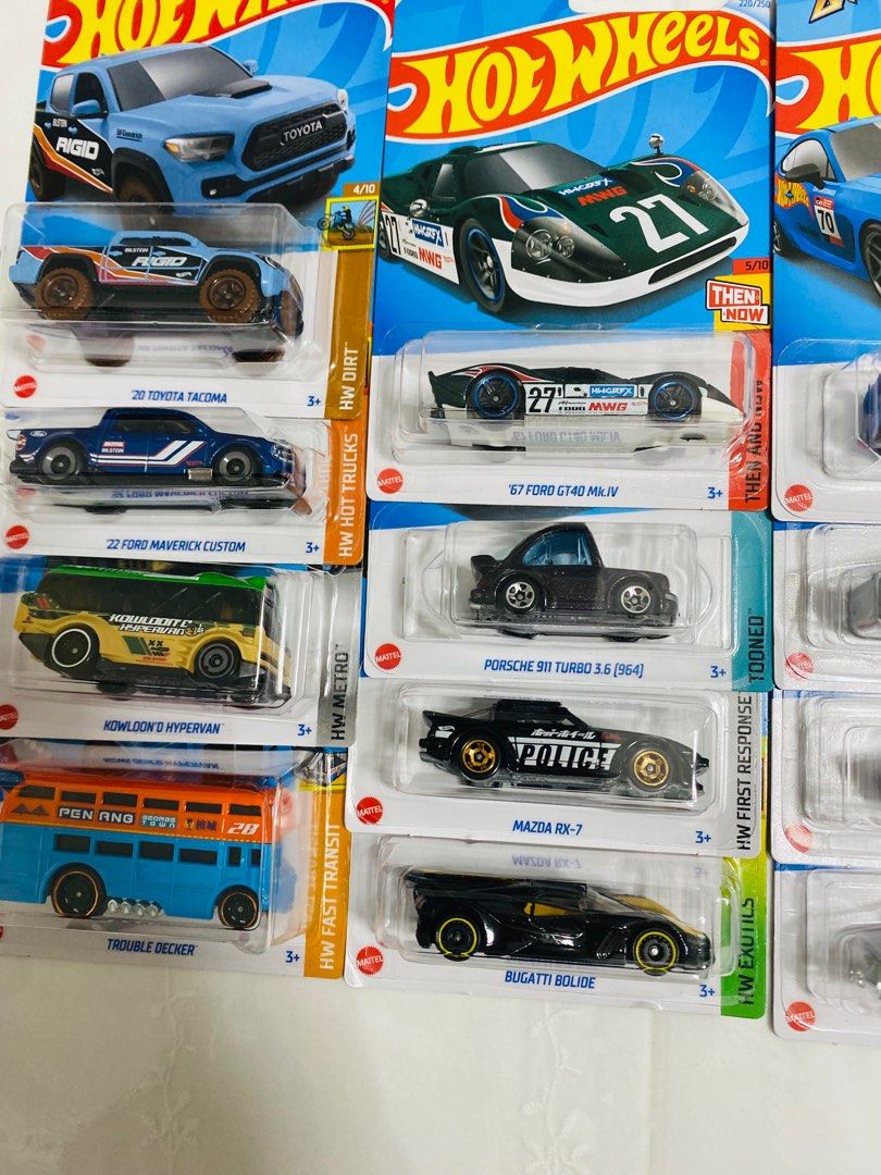 Hot wheels lot 10 voitures (Gebraucht) in für CHF 16 - mit Lieferung