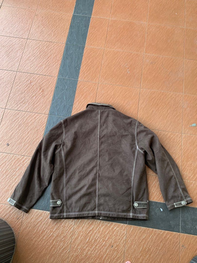 Jacket (Category: Coats, Jackets and Outerwear) located in Hulu Terengganu. Submitted by syahirrbundle (Listing ID 1318195046, Image 3). Description: Pit 24.5 Length 28 inch.