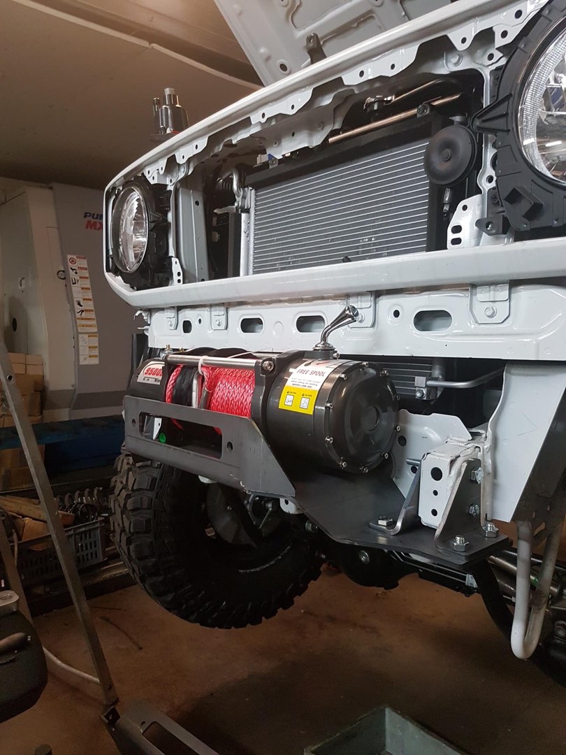 Jimnybits brand new winch plate for Suzuki Jimny JB74, 汽車配件, 其他 - Carousell