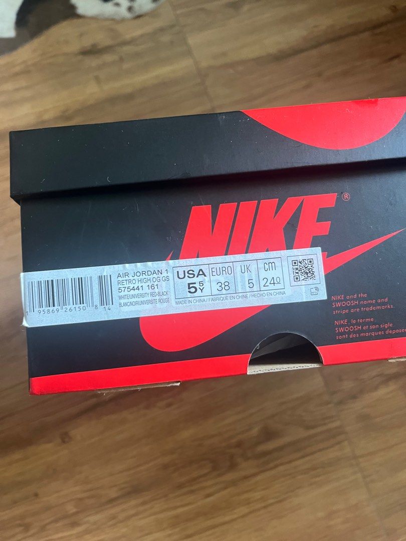 Jordan 1 Retro High OG GS Heritage (Category: Sneakers) located in Tarlac. Submitted by __d.ea (Listing ID 1318085071, Image 2). Description: Jordan 1 Retro High OG GS Heritage Size: 5Y/23.5cm.