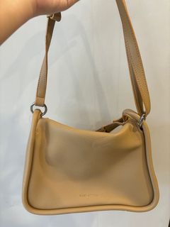 (Kategori: ) berada di . Dikirim oleh declutteringtime01 (ID iklan 1318093778, Gambar 1). Deskripsi: .