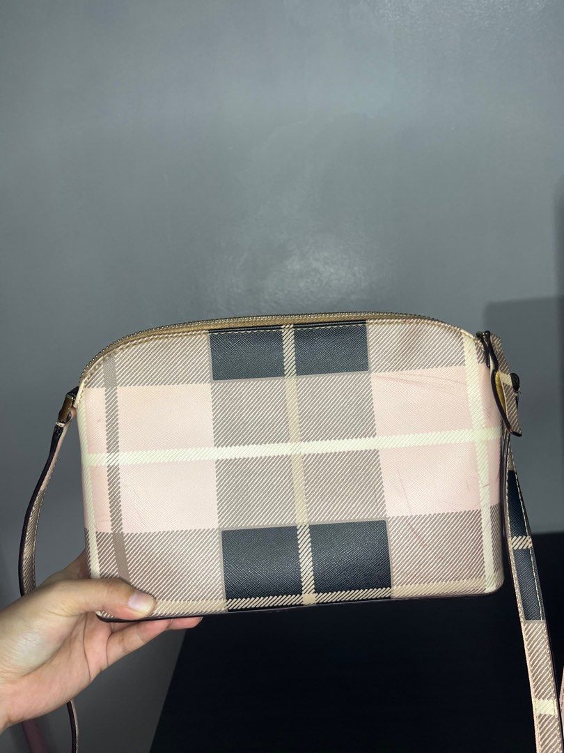 Kate Spade Pink Plaid Bag (Category: Shoulder Bags) located in Imus. Submitted by declutterbycad (Listing ID 1318085585, Image 2). Description: Kate Spade Newburry Lana Hanna Crossbody Bag Medyo may pagka yellowish na po yung color. Bawal po sa maarte Original KS from US Still in good condition Pwede pa po siguro marestore sa orig color if ipapacleaning/restoration services nyo. Mop: Gcash/Maya No cod/No Shapi c.o.
