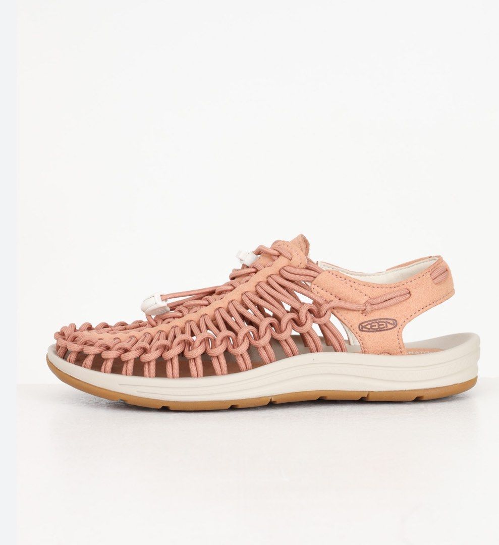 Keen Uneek Sandals (Category: Sandals) located in Singapore. Submitted by marsxz (Listing ID 1318152629, Image 1). Description: Only worn once. Almost brand new. Just bought in July 2024. Bought at original store for $130..