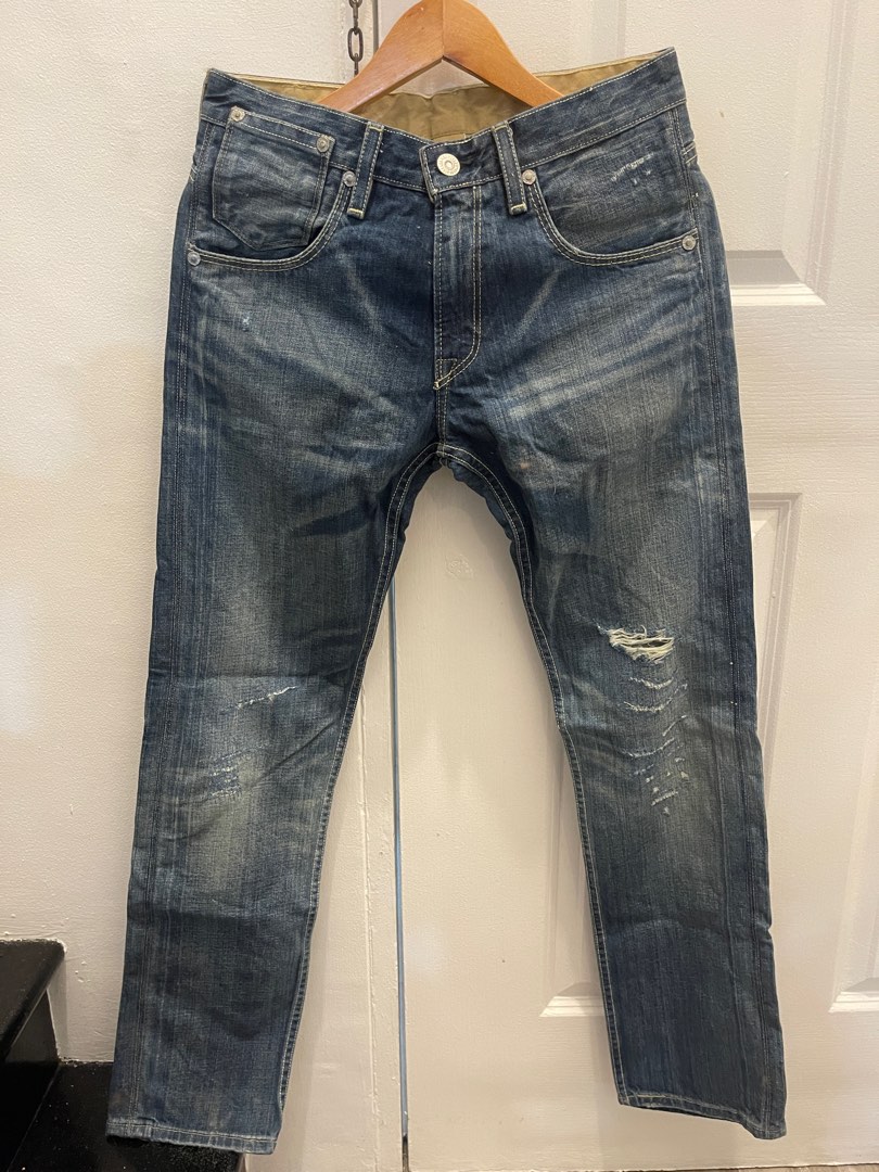 Levis 504 w29 l32 button fly Men s Fashion Bottoms Jeans on Carousell