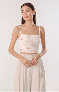 (Category: ) located in . Submitted by clothes_y123 (Listing ID 1318187715, Image 1). Description: .