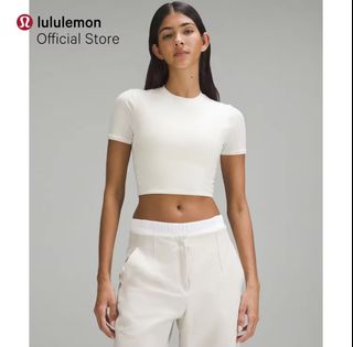 (Category: ) located in . Submitted by ohaycloset (Listing ID 1318236786, Image 1). Description: .