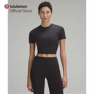 (Category: ) located in . Submitted by ohaycloset (Listing ID 1318236961, Image 1). Description: .