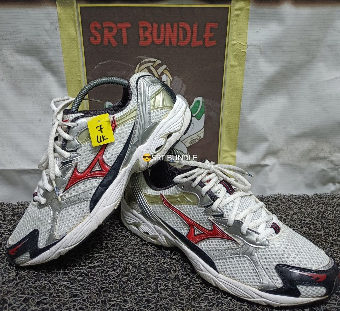 MIZUNO WAVE RESOLVE 2