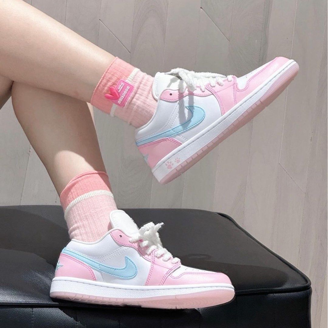 aj 1 low pink