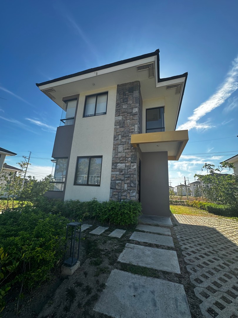 (Category: ) located in . Submitted by realestatescouterph (Listing ID 1278289894, Image 1). Description: .