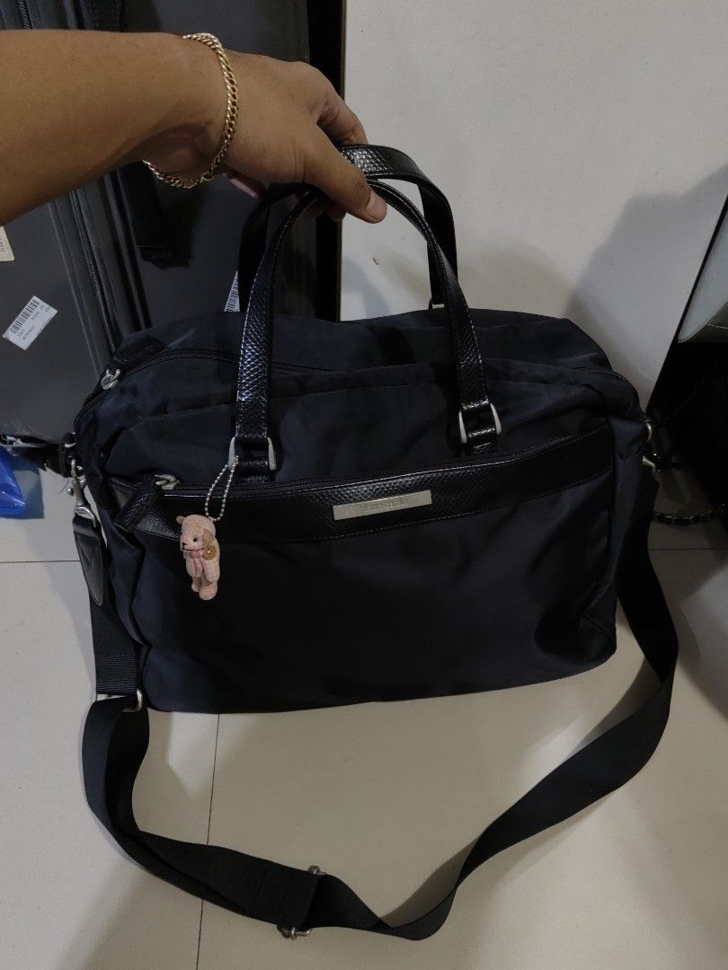 PIERE CARDIN (Category: Luxury Bags & Wallets) located in Davao. Submitted by daneyvintage (Listing ID 1318187562, Image 1). Description: PIERE CARDIN.