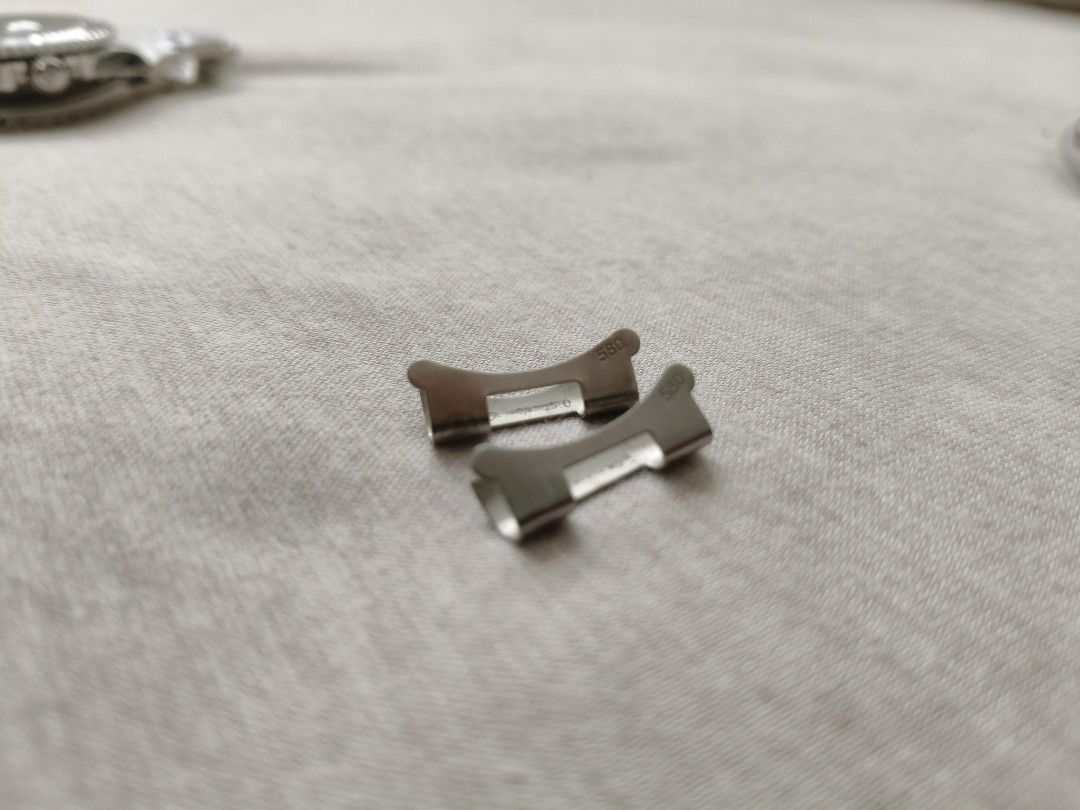 20mm hollow end link 580, Men's Fashion, Watches Accessories