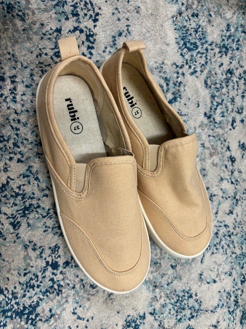 Slip on rubi on sale