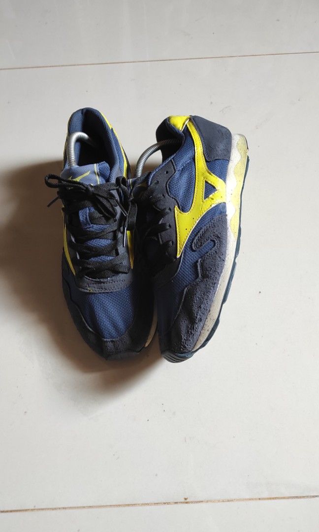 SEPATU MIZUNO ORIGINAL RARE Fesyen Pria Sepatu Sneakers di Carousell