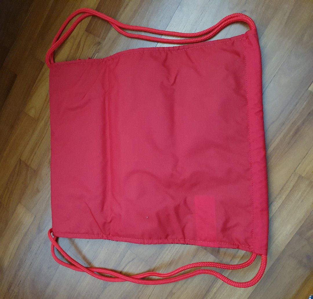 String Bag (Category: Backpacks) located in Singapore. Submitted by horse88 (Listing ID 1318146497, Image 2). Description: All brand new, bought from overseas. Getting old, too many to keep. Good buys as gifts or self use..