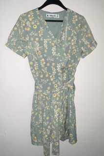 (Category: ) located in . Submitted by shopwithjay (Listing ID 1318222445, Image 1). Description: .