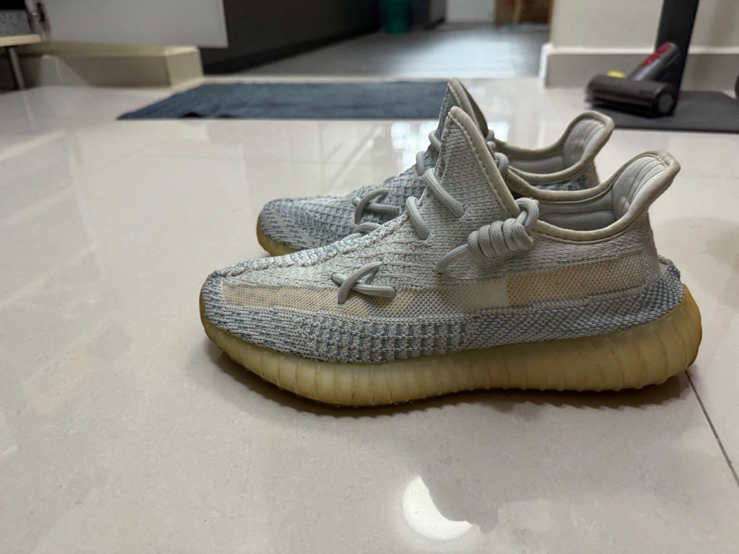 UK 6 Yeezy Boost 350V2 cloud white non reflective Adidas