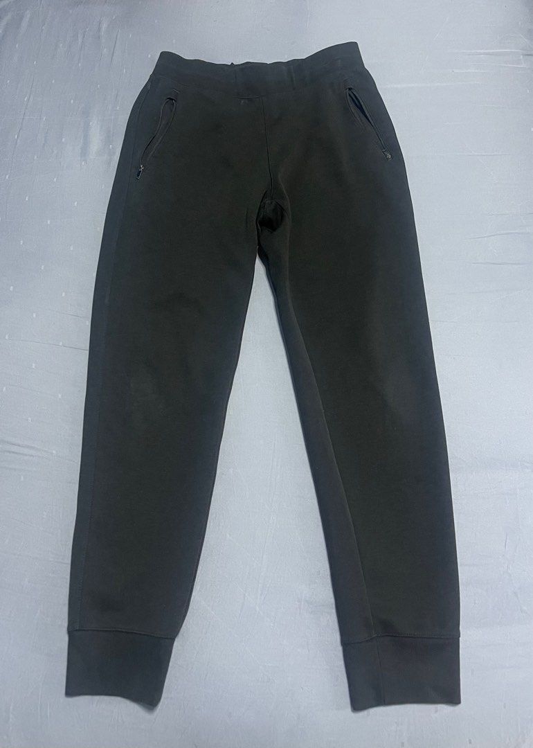 Uniqlo Ultra Stretch Dry Sweatpants, Men's Fashion, Bottoms