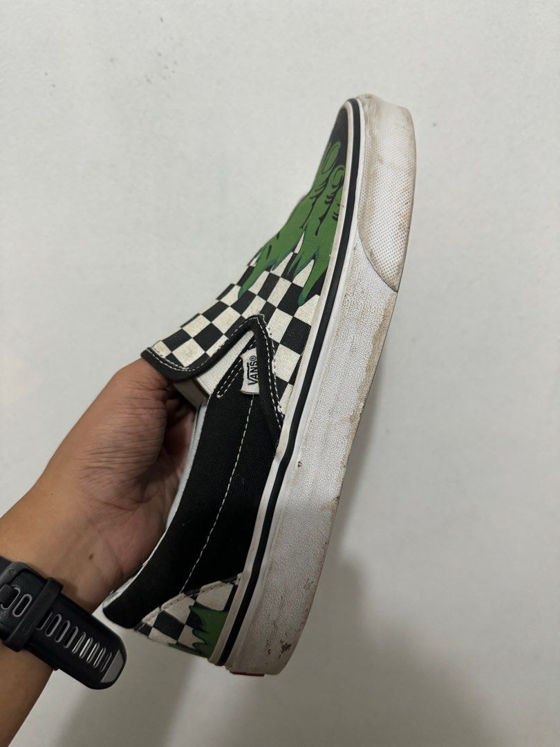 Vans Marvel - Hulk US9 mens (Category: Sneakers) located in Silang. Submitted by ronshobbyph (Listing ID 1318130698, Image 3). Description: See picture for some issues (typical issues sa vans) - limited edition *nego if sure buyer (Comes with original box).