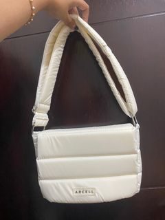 (Kategori: ) berada di . Dikirim oleh leethrift (ID iklan 1318228714, Gambar 1). Deskripsi: .