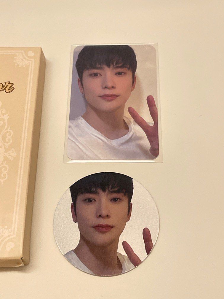 WTS nct 127 jaehyun antique hand mirror pc photocard, Hobbies 