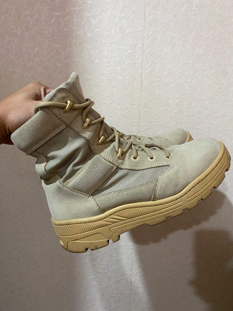 Yeezy season 4 boots sand on sale