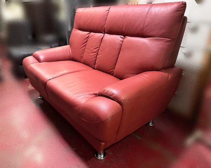 2 SEATER HIGH BACK SOFA (Category: Sofas) located in Quezon City. Submitted by elijahrafael0125 (Listing ID 1318364647, Image 3). Description: 2 Seater Highback Sofa (Nitori) Genuine leather Good as new W59in x D32in x H39in Seat height 17in Seat width 39in Seat depth 22in.