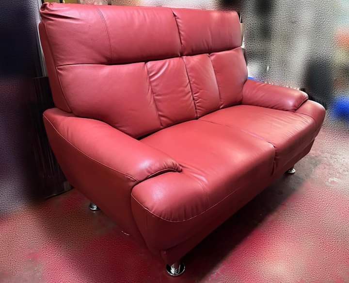 2 SEATER HIGH BACK SOFA (Category: Sofas) located in Quezon City. Submitted by elijahrafael0125 (Listing ID 1318364647, Image 2). Description: 2 Seater Highback Sofa (Nitori) Genuine leather Good as new W59in x D32in x H39in Seat height 17in Seat width 39in Seat depth 22in.