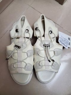 （分類：）位於 。 由 arstru 提交（商品編號 1318412966，圖片 1）。簡介： 。