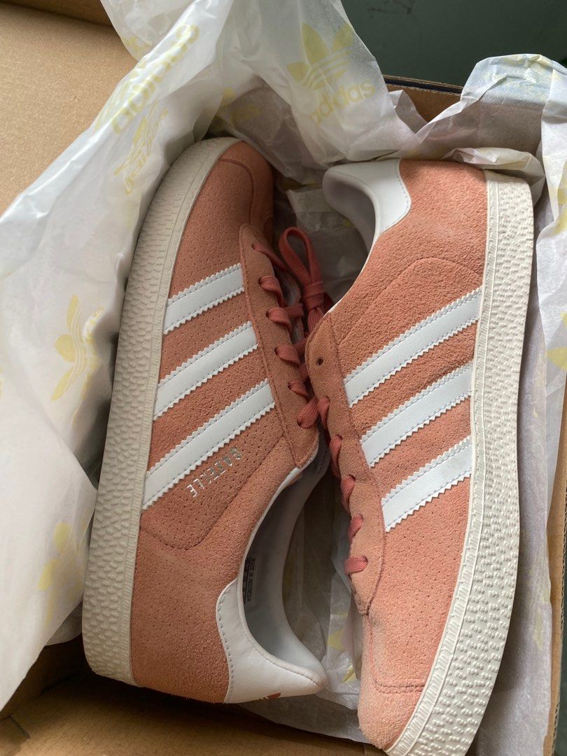 Adidas gazelle ice pink