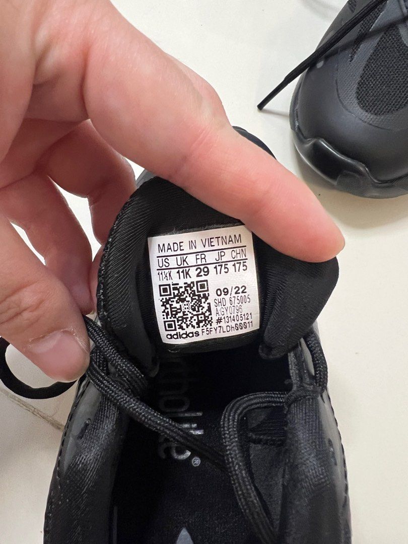 ゆう Adidas ZX 全黑鞋童裝, 兒童＆孕婦用品, 嬰兒及小童流行時尚