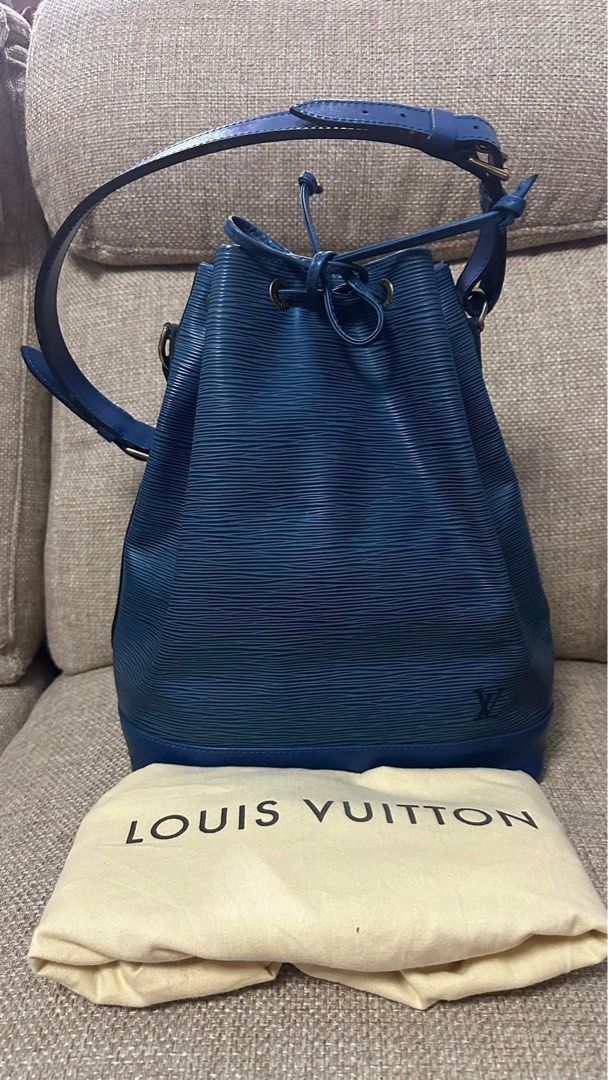 Authentic Louis Vuitton (Category: Luxury Bags & Wallets) located in Manila. Submitted by chloe_luxuries (Listing ID 1318375012, Image 1). Description: Guaranteed original Louis Vuitton Epi Noe Pm size Still in very good condition Comes with dustbag Pm for more details .