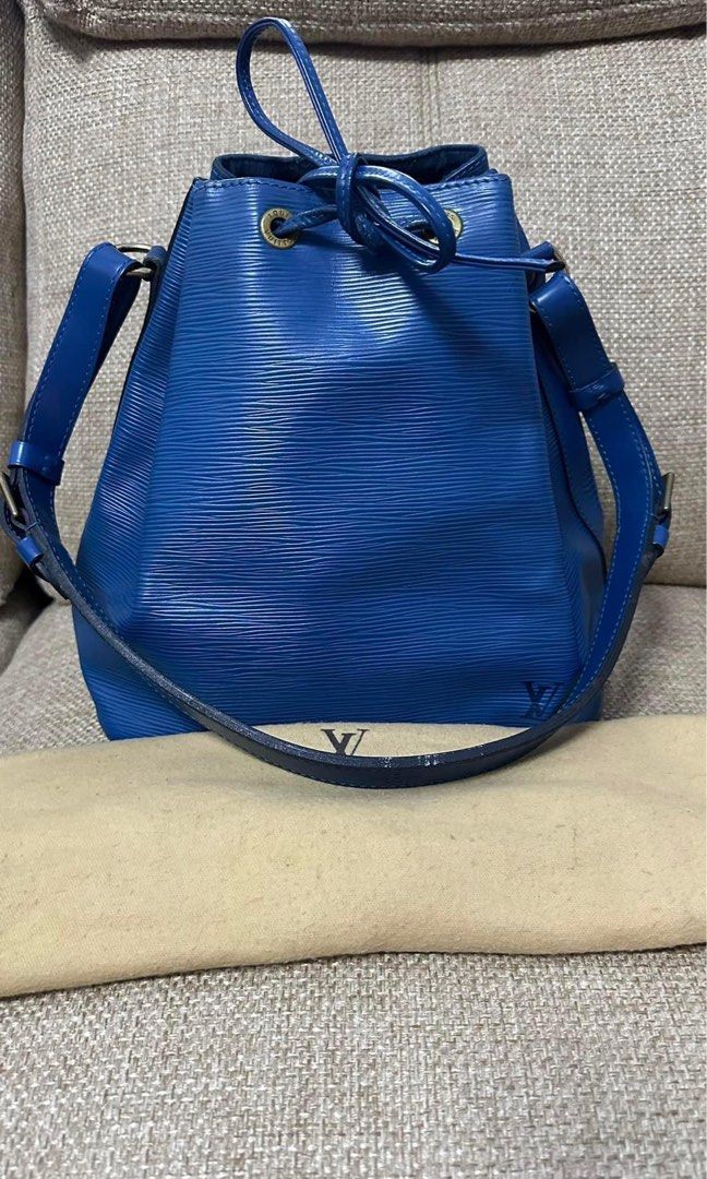 Authentic Louis Vuitton (Category: Luxury Bags & Wallets) located in Manila. Submitted by chloe_luxuries (Listing ID 1318386552, Image 1). Description: Guaranteed original Louis Vuitton Epi Noe Still in excellent condition Comes with dustbag Pm for more details .