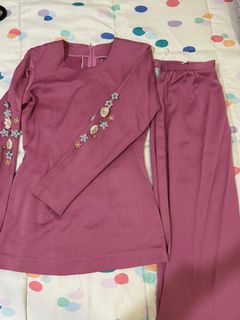 (Category: ) located in . Submitted by midlypreloved (Listing ID 1318292754, Image 1). Description: .