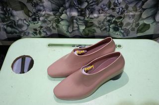 (Kategori: ) berada di . Dikirim oleh risakeee (ID iklan 1318276267, Gambar 1). Deskripsi: .
