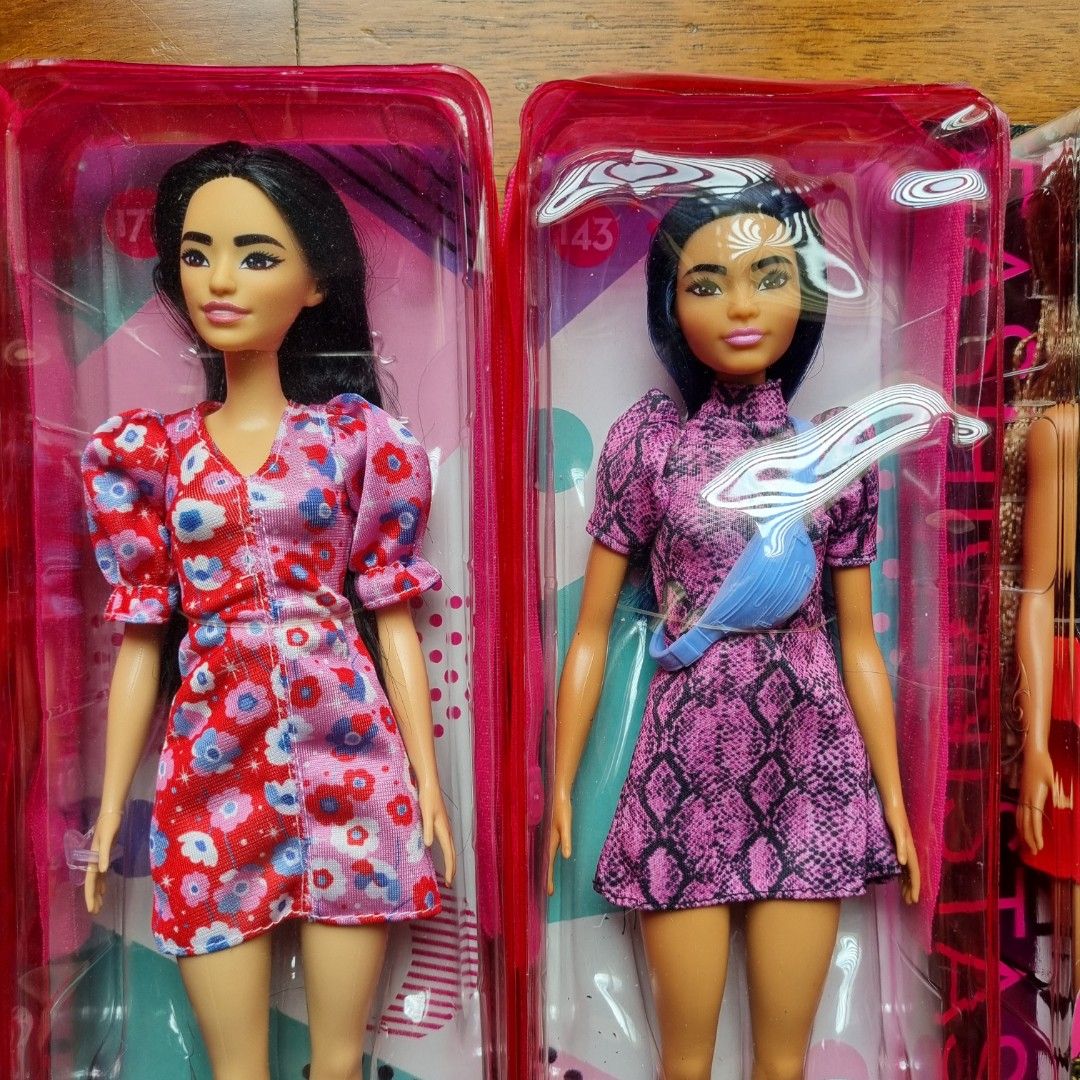 Barbie fashionistas dolls action figure