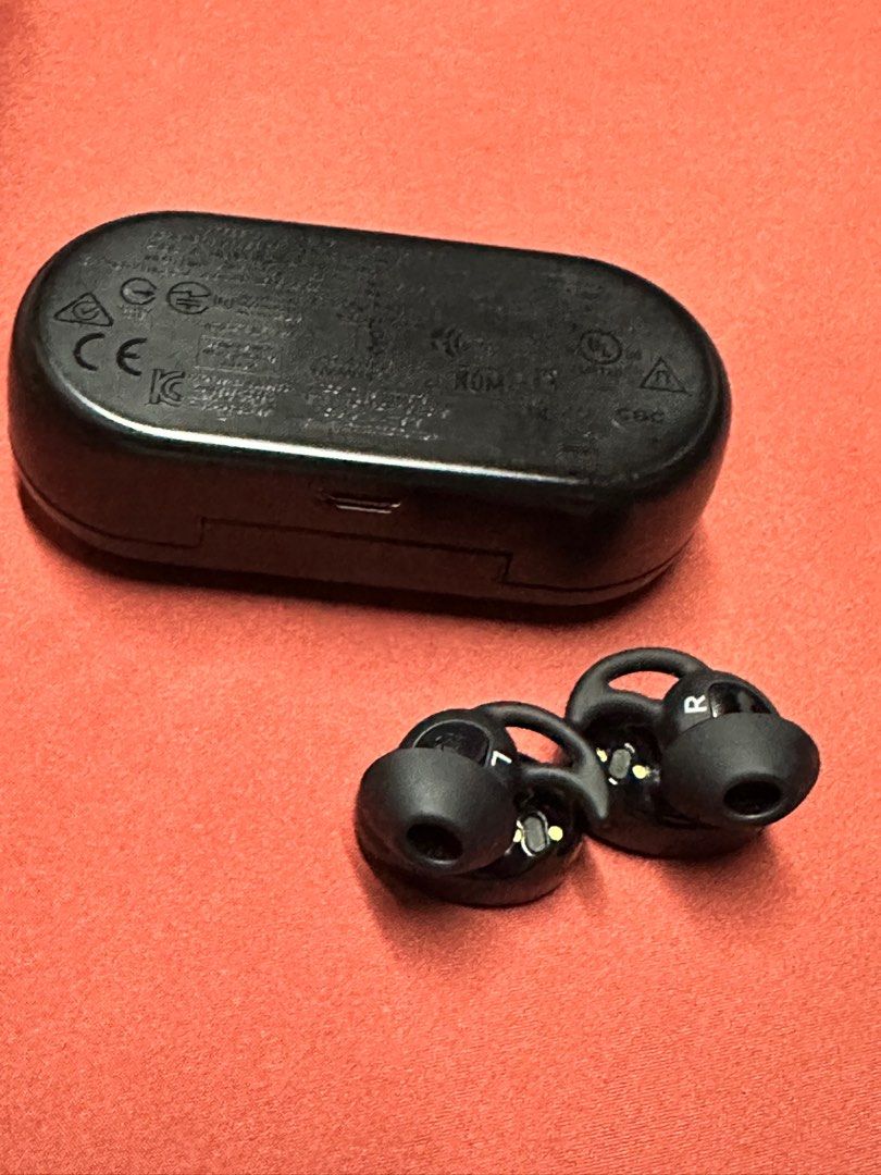 BOSE SPORTS EARBUDS TRUE WIRELESS (Category: Headphones & Headsets) located in Santa Maria. Submitted by angeljune07 (Listing ID 1318436364, Image 3). Description: BOSE SPORTS EARBUDS WIRELESS Used and teated working in good condition Touch controls working Original bose and updated firmware on bose mobile app Visible scratches Bose sports earbuds with usb charging cable only No other accessories Available for meet up Available for shipping c/o b