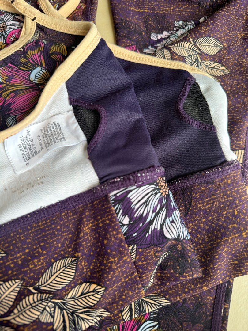 Cotton On Body Workout Set (Category: Sets or Coordinates) located in Cebu City. Submitted by ch1meneb (Listing ID 1318265624, Image 2). Description: - Cotton On Body leggings and sports bra in super nice buttery fabric - No rips, tears, discoloration. No smells, no piling - in really good condition pa - Removed the bra pads, easily replaceable .