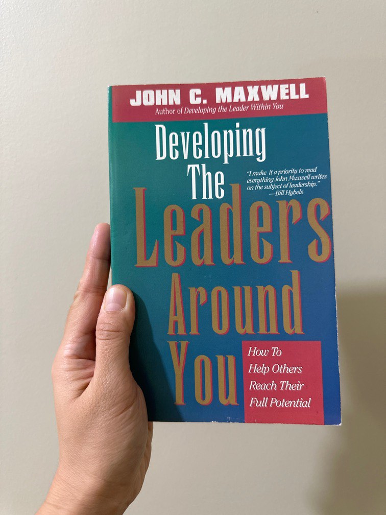 Developing the Leaders Around You by John Maxwell, Hobbies &