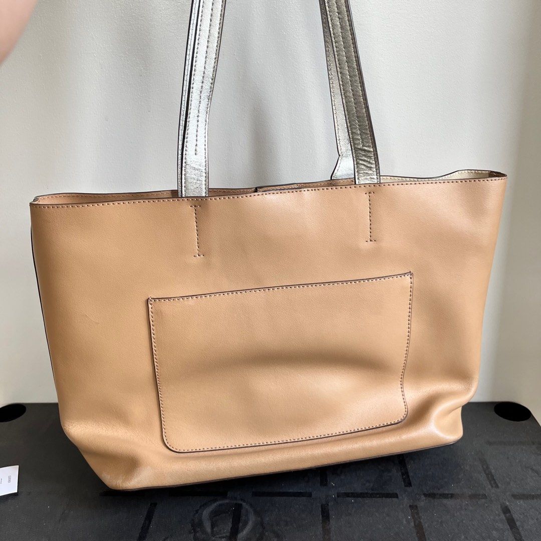 DKNY Bedford LG Tote Luxury Bags Wallets on Carousell