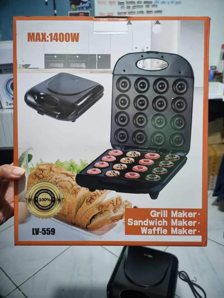 Donut Maker (Category: Cookers) located in Manila. Submitted by redonlineshop (Listing ID 1318260941, Image 3). Description: Donut Maker 16 hole ₱1050 ON HAND BRAND NEW Accept Gcash payment/COD Same day delivery + Delivery Fee.