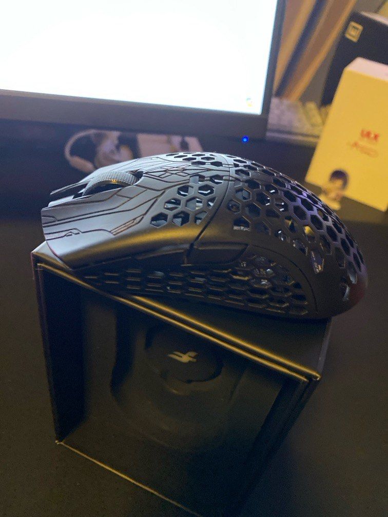 Finalmouse ULX Guardian Lion (M), Computers & Tech, Parts 