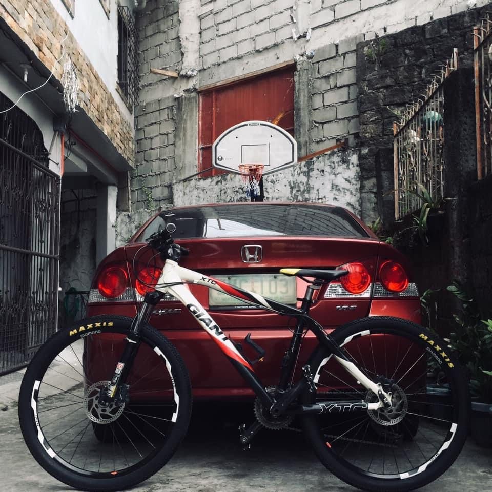 FOR SALE GIANT MOUNTAIN BIKE