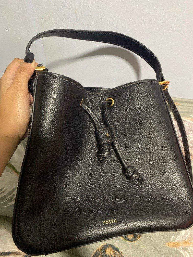Fossil bucket bag hotsell