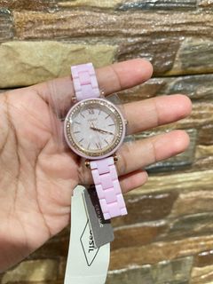 (Category: ) located in . Submitted by velovedclothes (Listing ID 1318401617, Image 1). Description: .